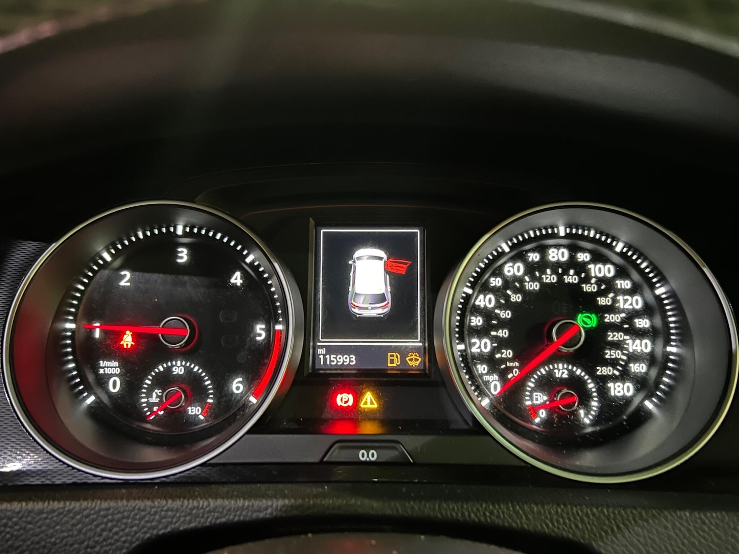 Used Volkswagen Golf 2016 for sale - 76666837: Photo 32