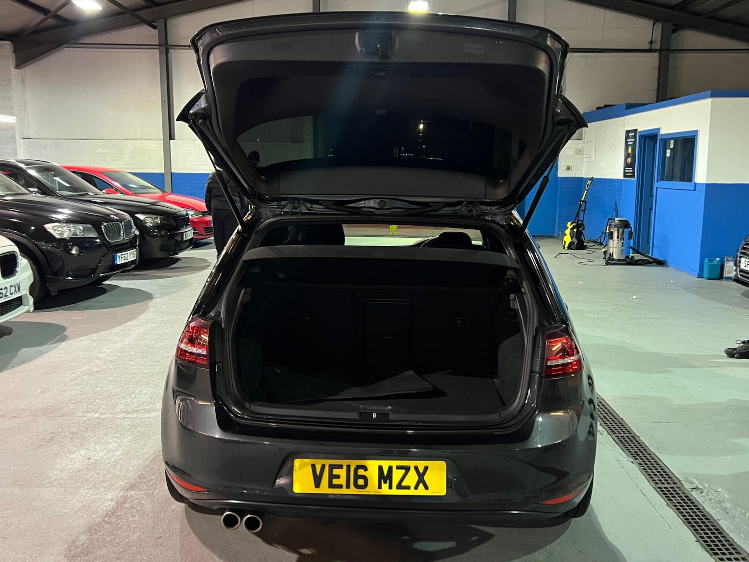 Used Volkswagen Golf 2016 for sale - 76666837: Photo 35