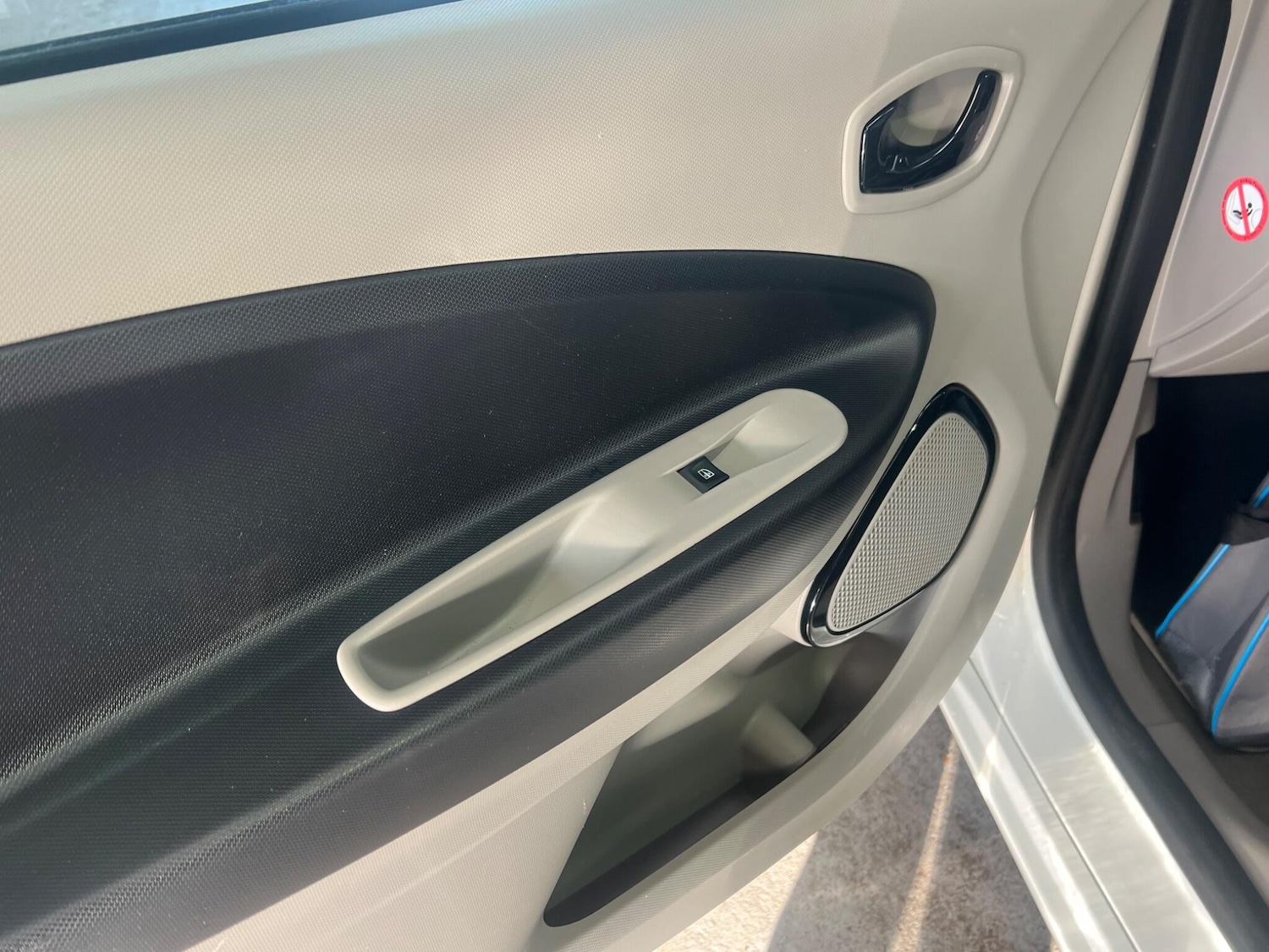 Used Renault Zoe for sale - 76839654: Photo 26