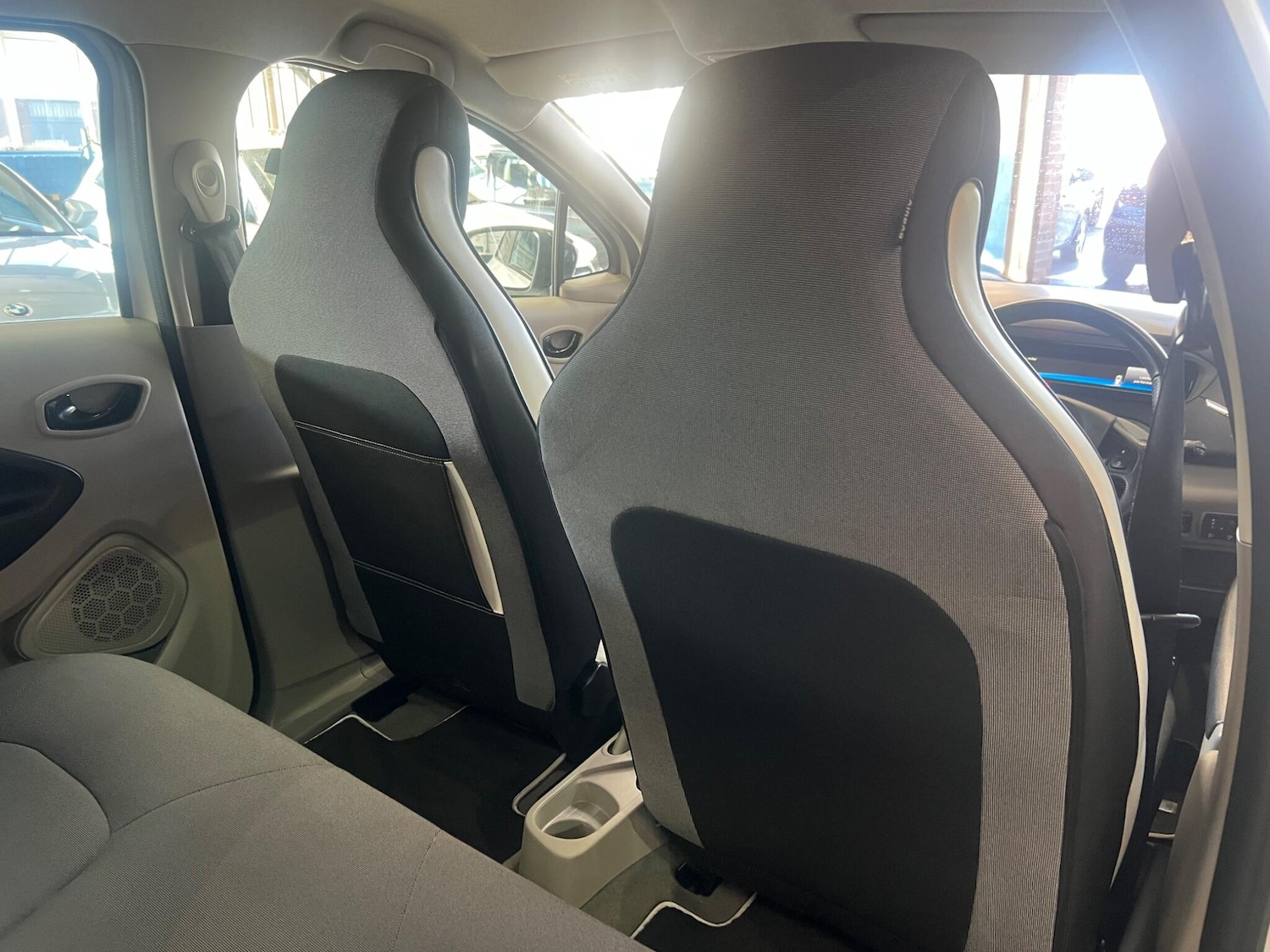 Used Renault Zoe for sale - 76839654: Photo 50