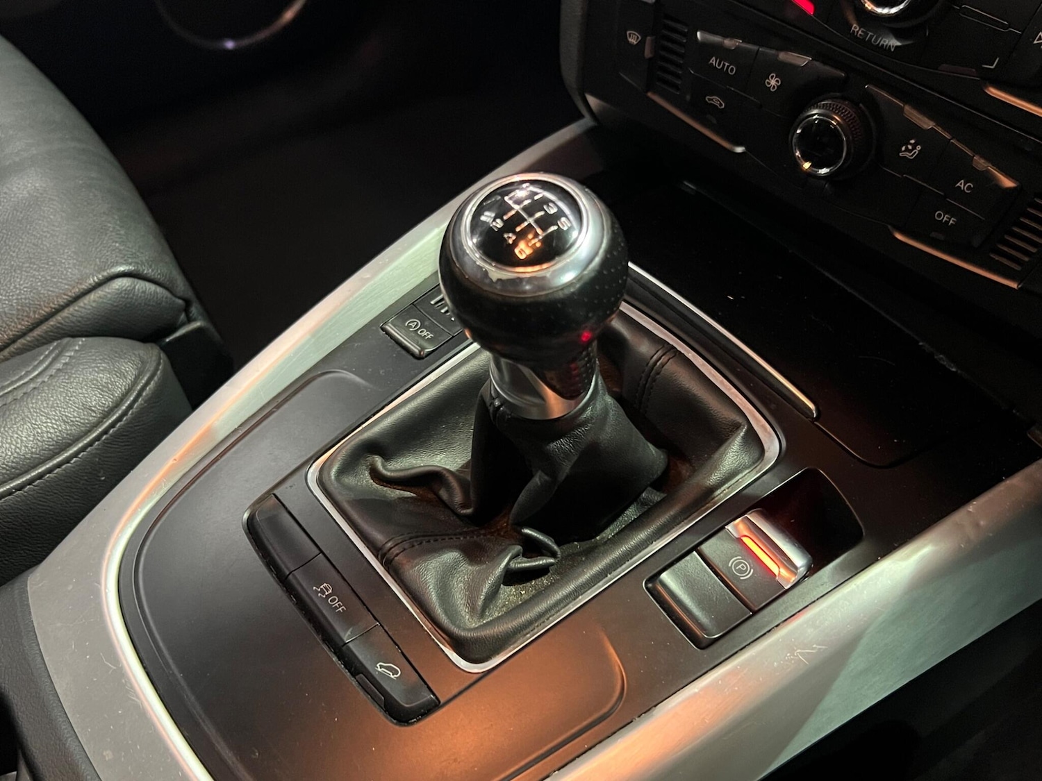 Used Audi Q5 2011 for sale - 77238346: Photo 15