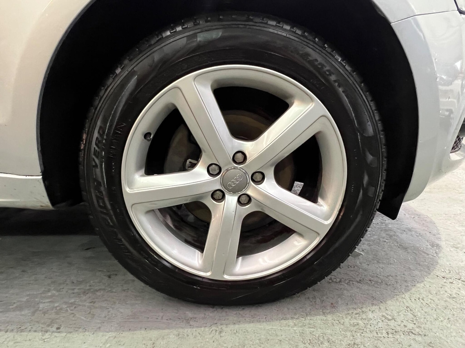 Used Audi Q5 2011 for sale - 77238346: Photo 28