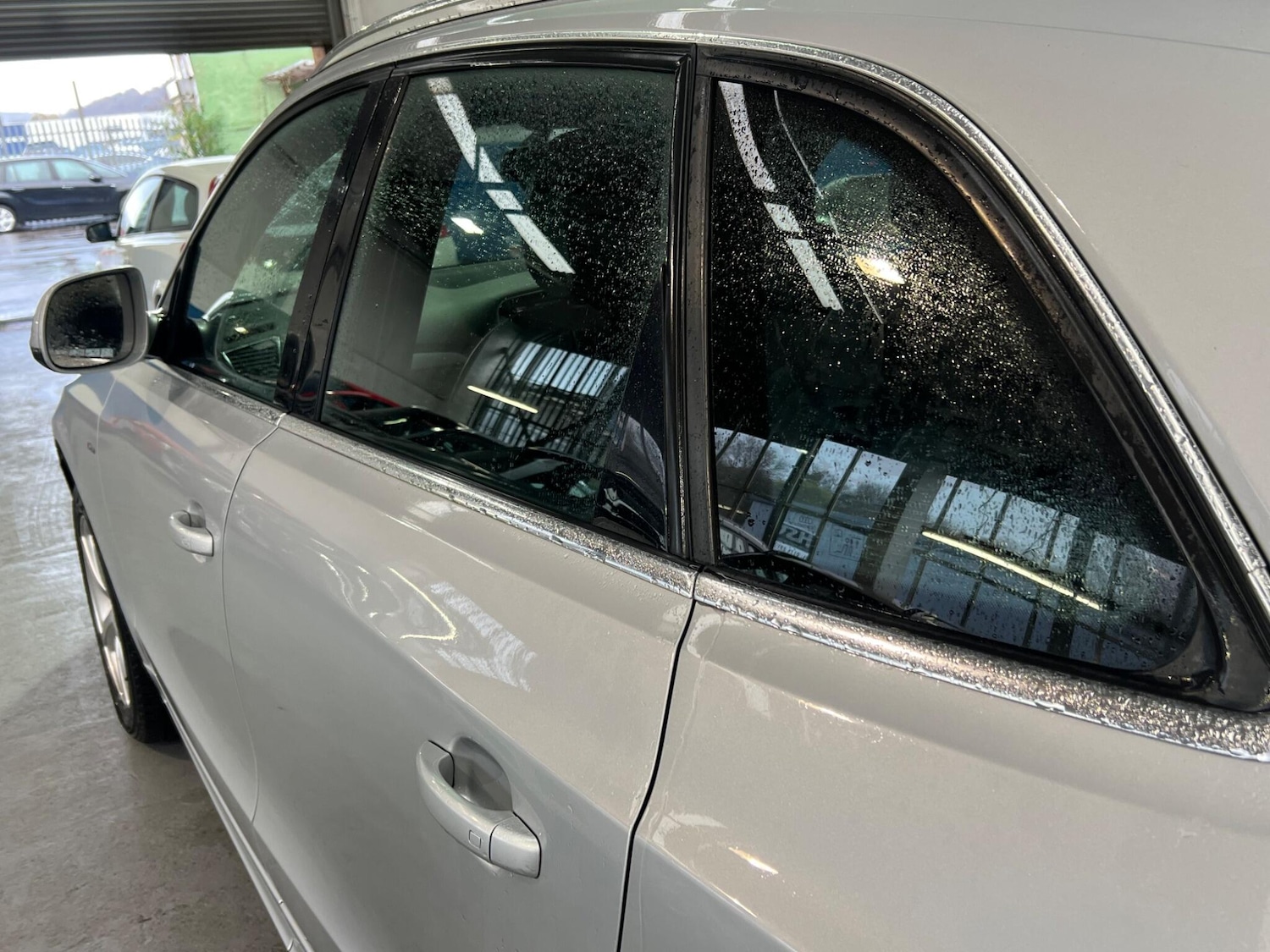 Used Audi Q5 2011 for sale - 77238346: Photo 33