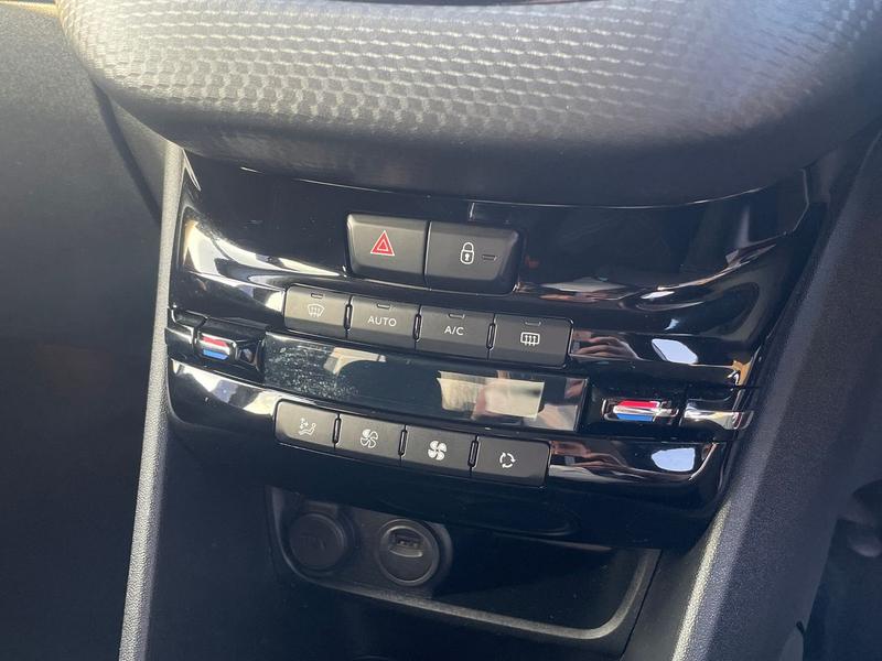 Used Peugeot 208 2019 for sale - 77910578: Photo 16