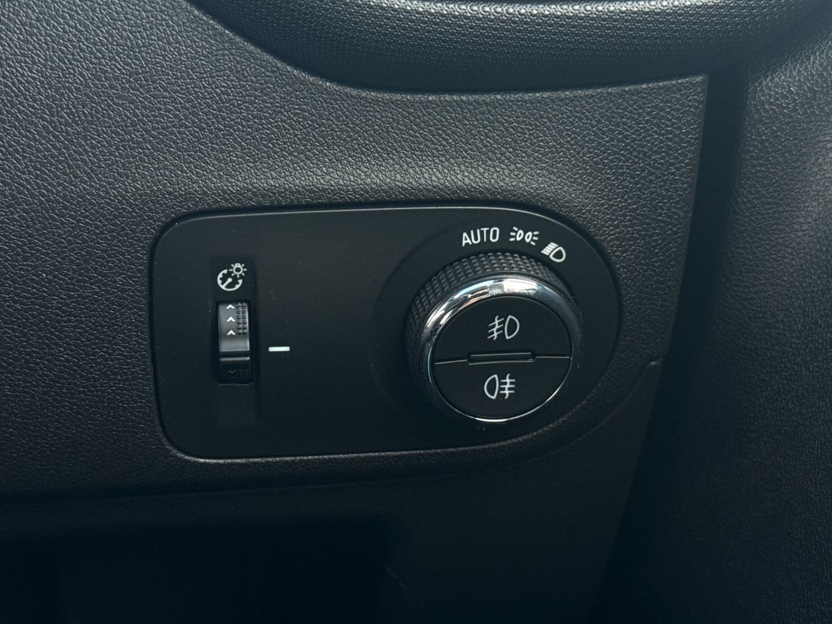 Used Vauxhall Crossland 2021 for sale - 77893892: Photo 29