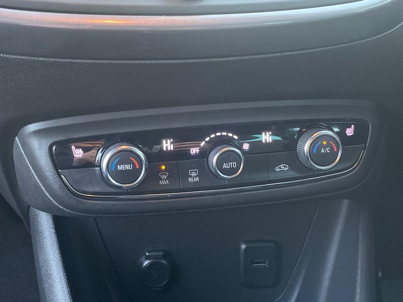 Used Vauxhall Crossland 2022 for sale - 77910477: Photo 16