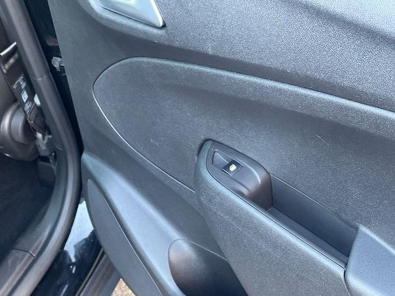 Used Vauxhall Crossland 2022 for sale - 77910477: Photo 38