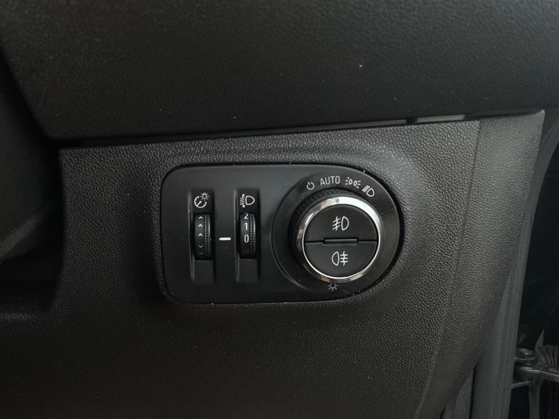 Used Vauxhall Corsa 2017 for sale - 77910586: Photo 28