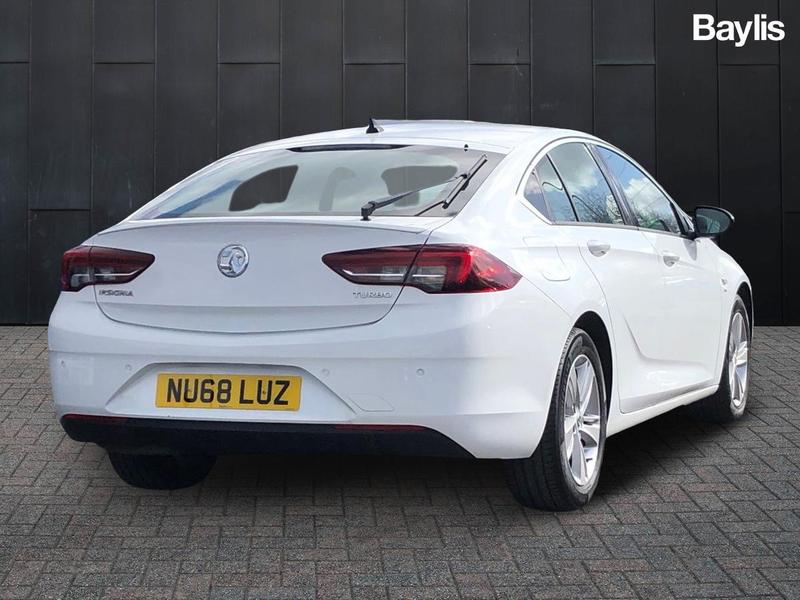 Used Vauxhall Insignia 2018 for sale - 77910502: Photo 2