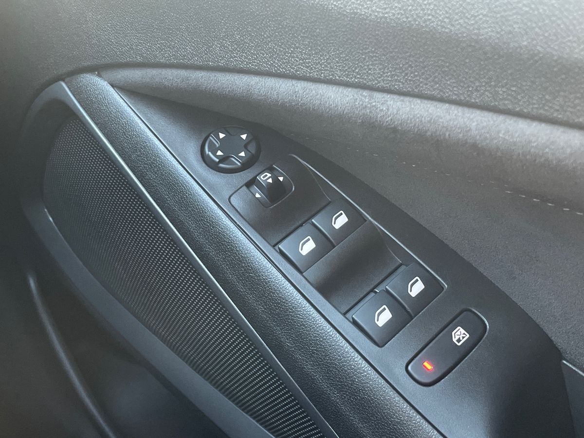 Used Vauxhall Crossland 2022 for sale - 76704410: Photo 17