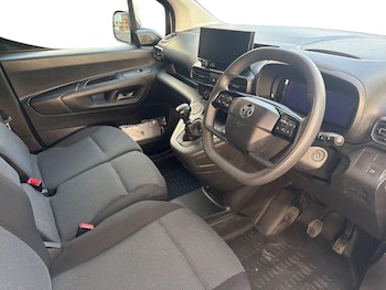 Used Vauxhall Combo 2024 for sale - 77165511: Photo