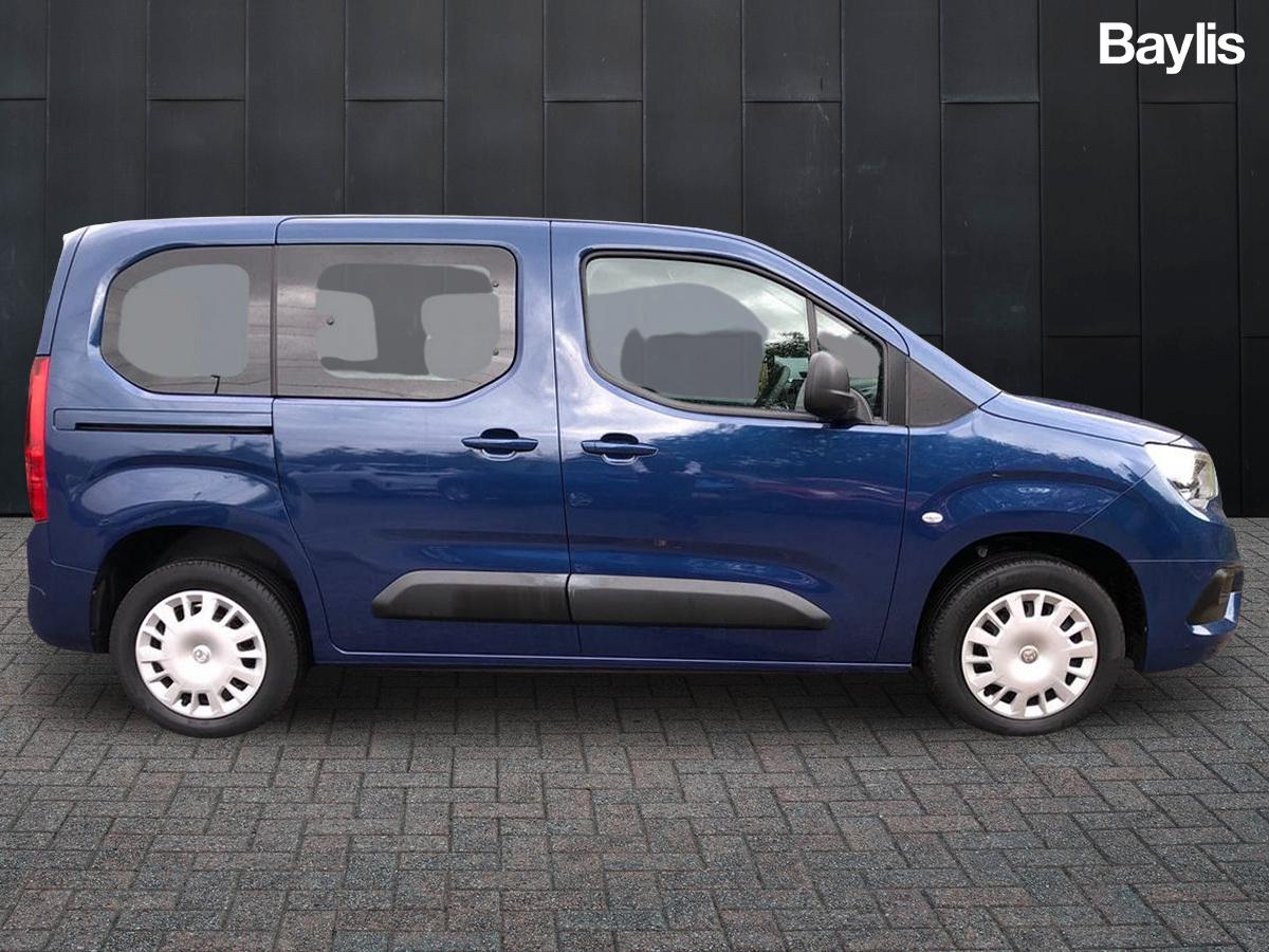 Used Vauxhall Combo Life 2022 for sale - 76404739: Photo 2