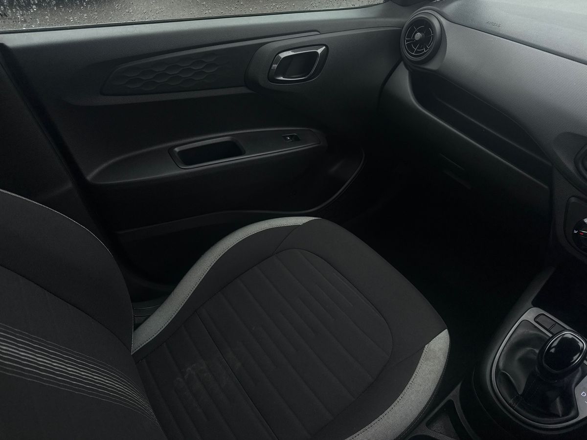 Used Hyundai i10 2023 for sale - 77239530: Photo 33