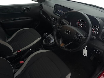 Used Hyundai i10 2023 for sale - 77239530: Photo