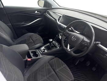 Used Vauxhall Grandland 2023 for sale - 75917010: Photo