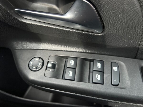 Used Vauxhall Corsa 2021 for sale - 75469486: Photo 17