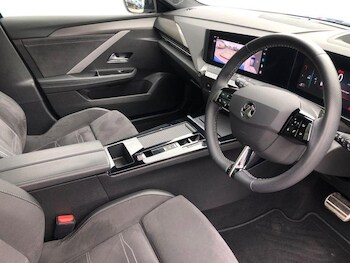 Used Vauxhall Astra 2023 for sale - 78095118: Photo