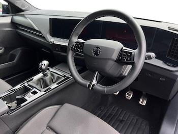 Used Vauxhall Astra 2023 for sale - 76501465: Photo