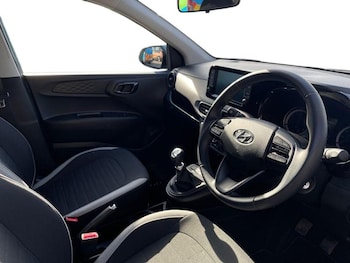 Used Hyundai i10 2023 for sale - 77910255: Photo