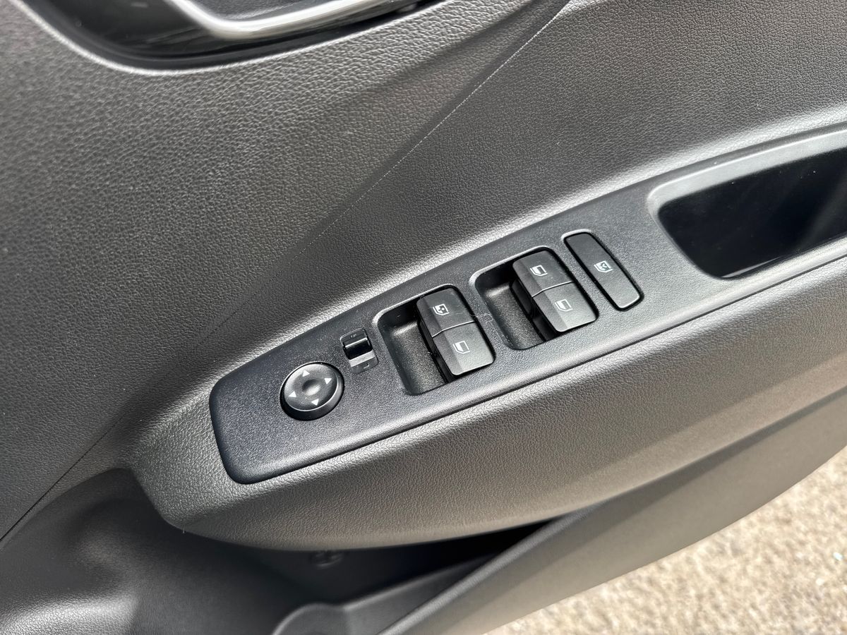 Used Hyundai i10 2023 for sale - 76015170: Photo 17