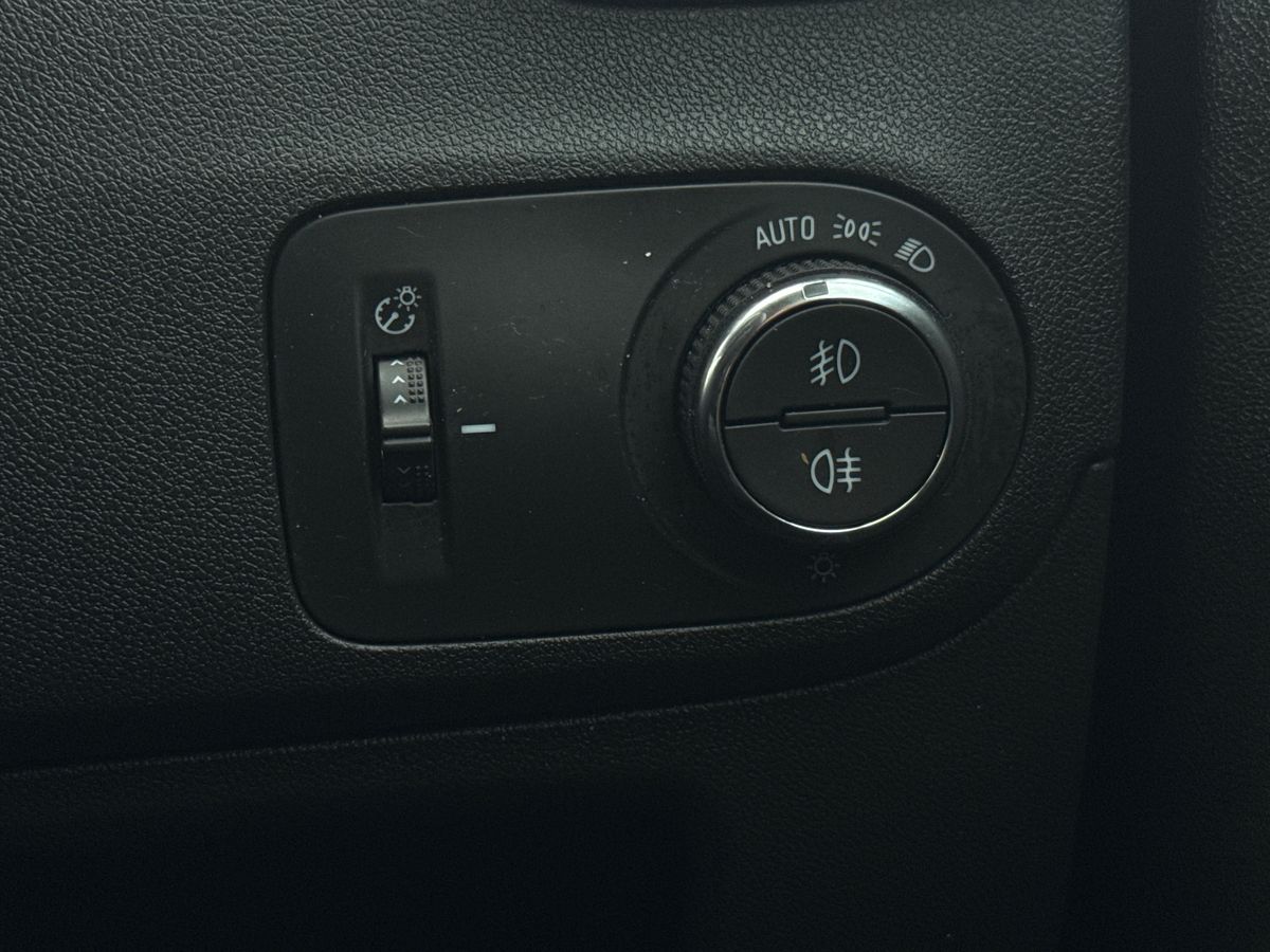 Used Vauxhall Crossland 2022 for sale - 76452078: Photo 32