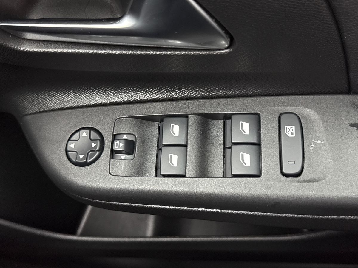 Used Vauxhall Corsa 2021 for sale - 76593699: Photo 17