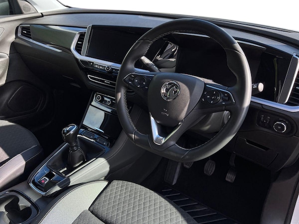 Used Vauxhall Grandland 2022 for sale - 76338958: Photo 3