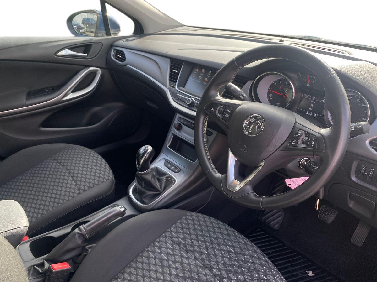 Used Vauxhall Astra 2020 for sale - 77893989: Photo 3