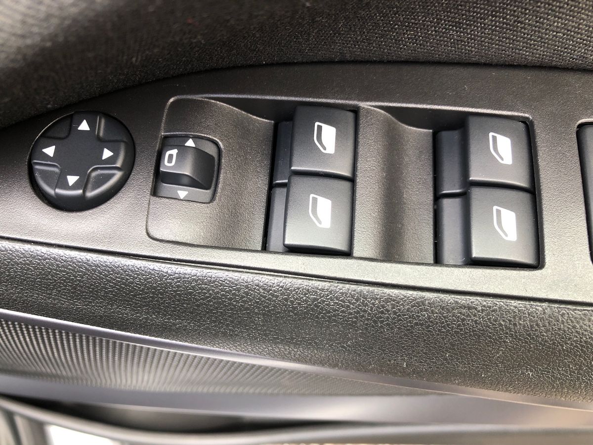 Used Vauxhall Crossland 2022 for sale - 77893877: Photo 17