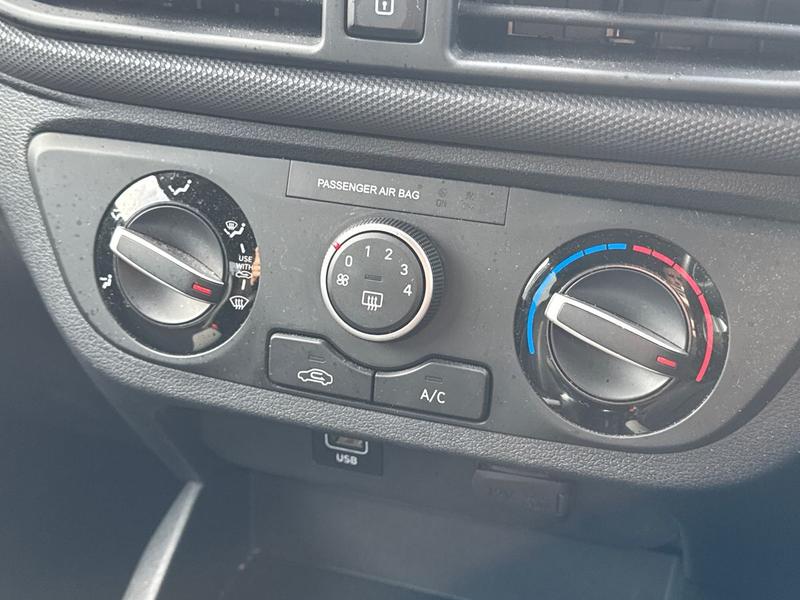 Used Hyundai i10 2023 for sale - 78001318: Photo 15