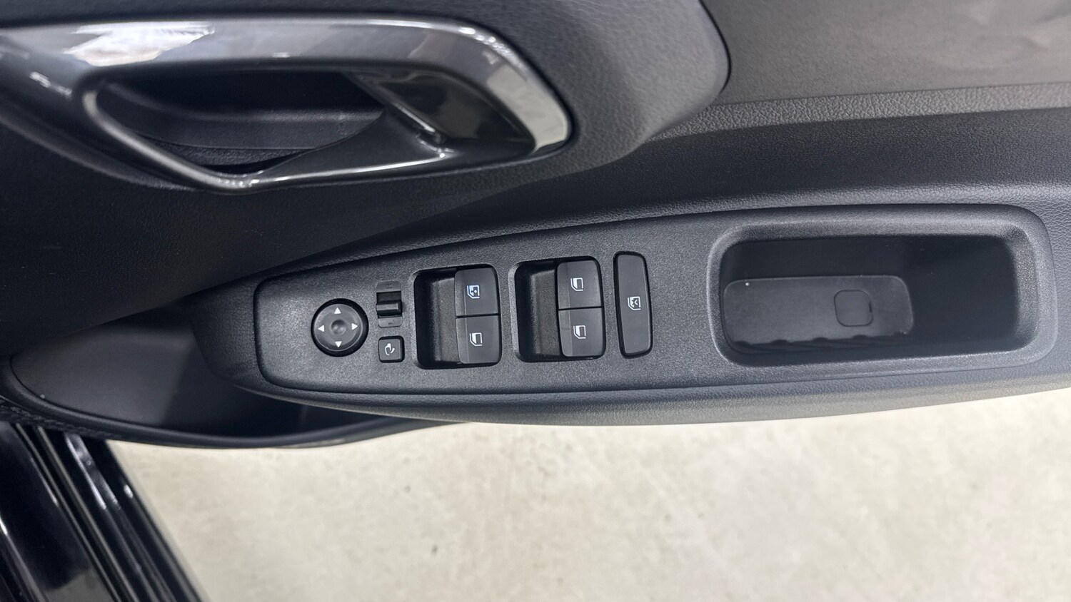 Used Hyundai i10 2024 for sale - 76192960: Photo 25