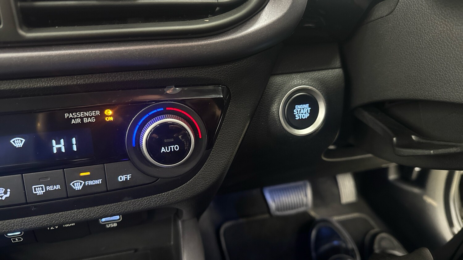 Used Hyundai i10 2024 for sale - 76192960: Photo 32