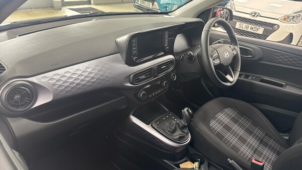 Used Hyundai i10 2024 for sale - 76192960: Photo 9