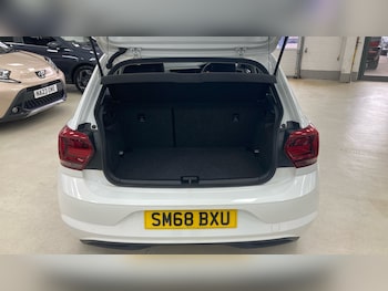 Used Volkswagen Polo 2018 for sale - 76104611: Photo