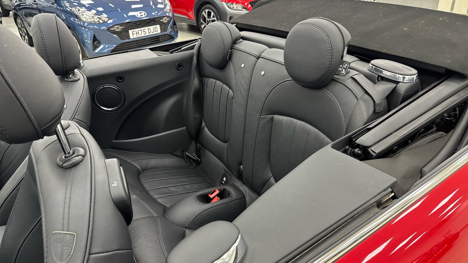 Used MINI Convertible 2019 for sale - 77461538: Photo 16