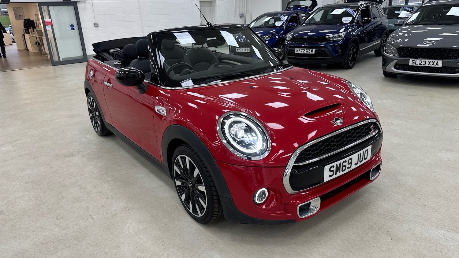 Used MINI Convertible 2019 for sale - 77461538: Photo 34