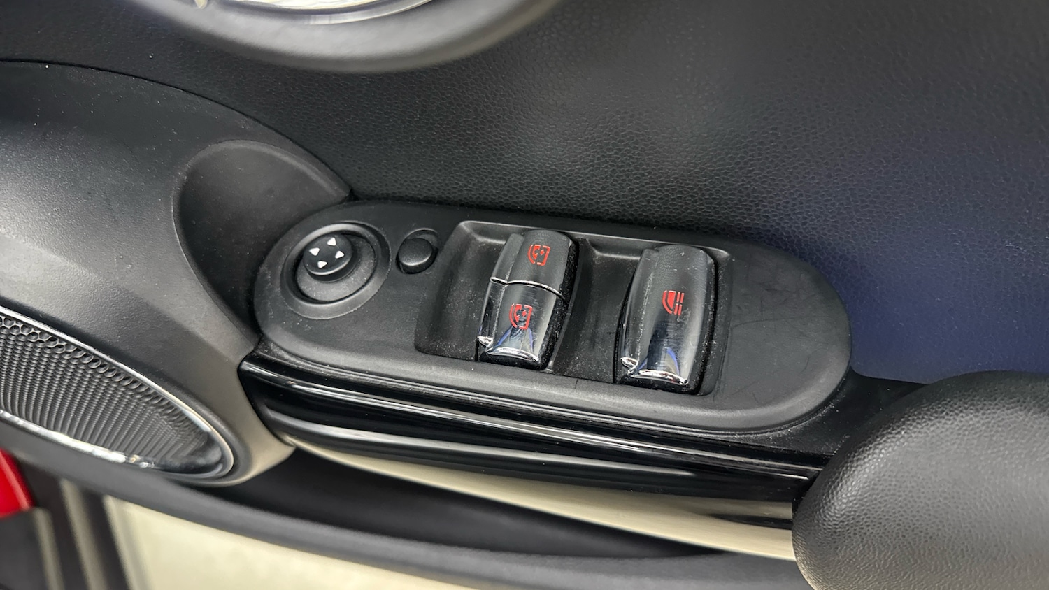 Used MINI Convertible 2019 for sale - 77461538: Photo 35