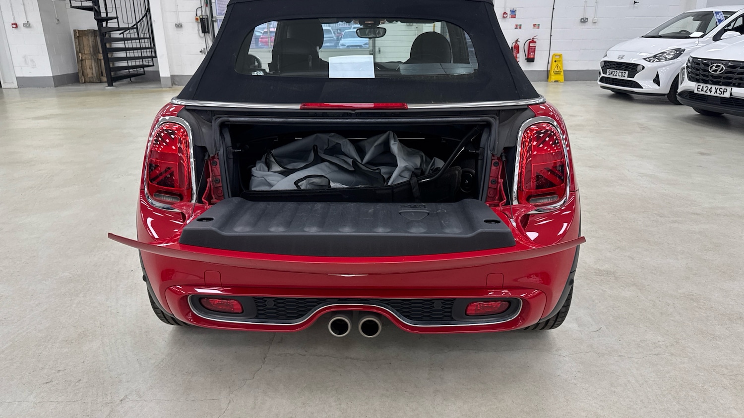 Used MINI Convertible 2019 for sale - 77461538: Photo 4