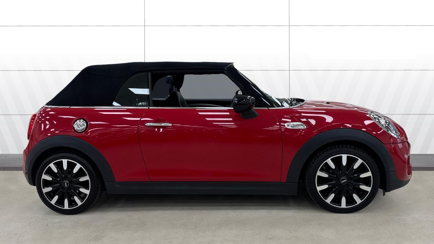 Used MINI Convertible 2019 for sale - 77461538: Photo 5