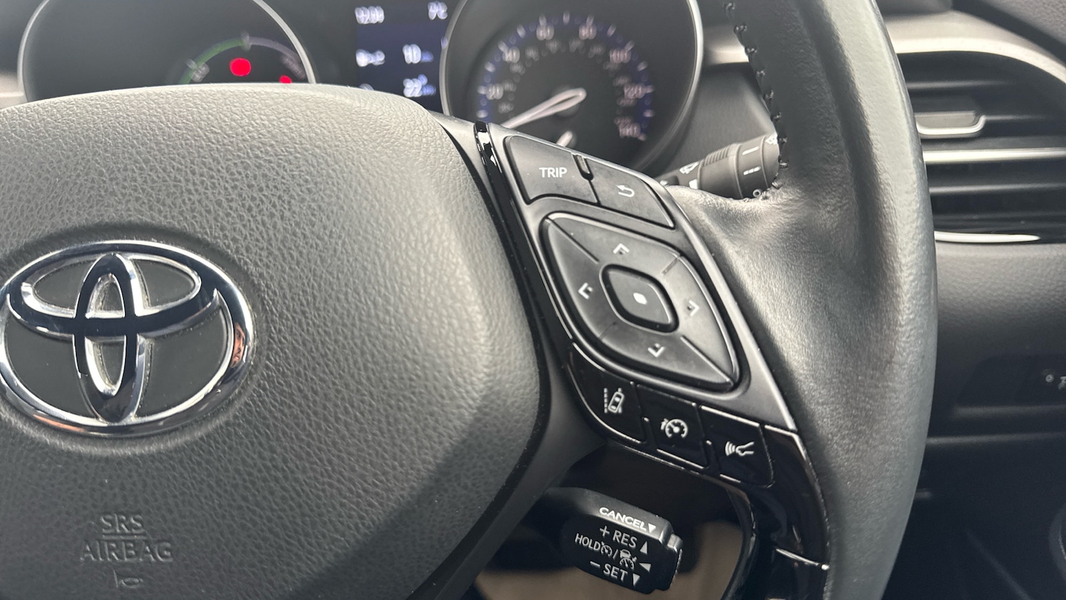 Used Toyota C-HR 2022 for sale - 77264290: Photo 45