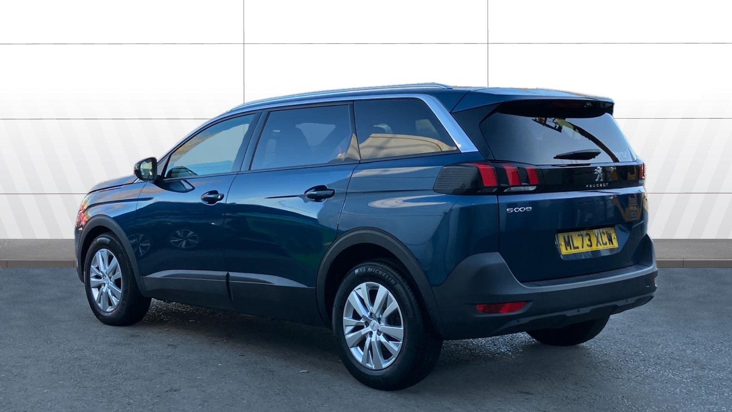 Used Peugeot 5008 2023 for sale - 77432494: Photo 2