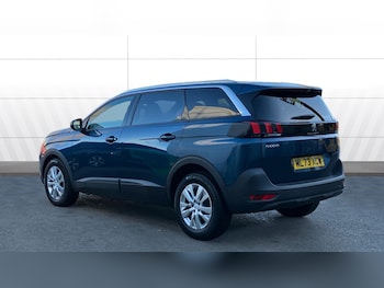 Used Peugeot 5008 2023 for sale - 77432494: Photo