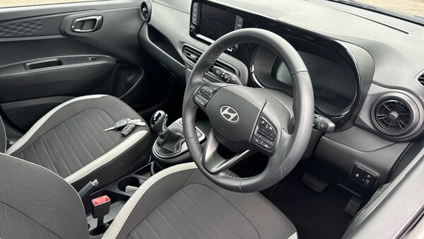 Used Hyundai i10 2024 for sale - 76146544: Photo 11