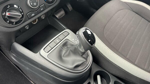 Used Hyundai i10 2024 for sale - 76146544: Photo 13