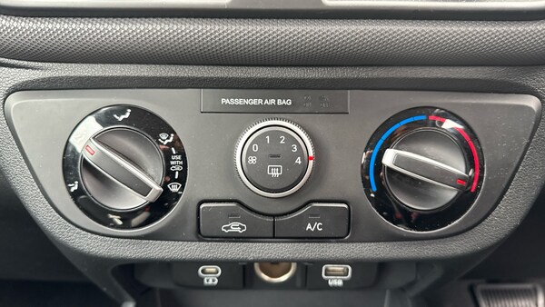 Used Hyundai i10 2024 for sale - 76146544: Photo 26