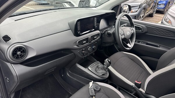 Used Hyundai i10 2024 for sale - 76146544: Photo 9