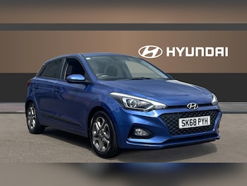 Used Hyundai i20 2018 for sale - 78970407: Photo