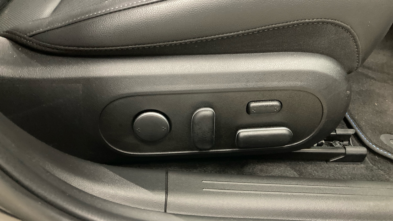 Used Hyundai IONIQ 6 2025 for sale - 76905953: Photo 37