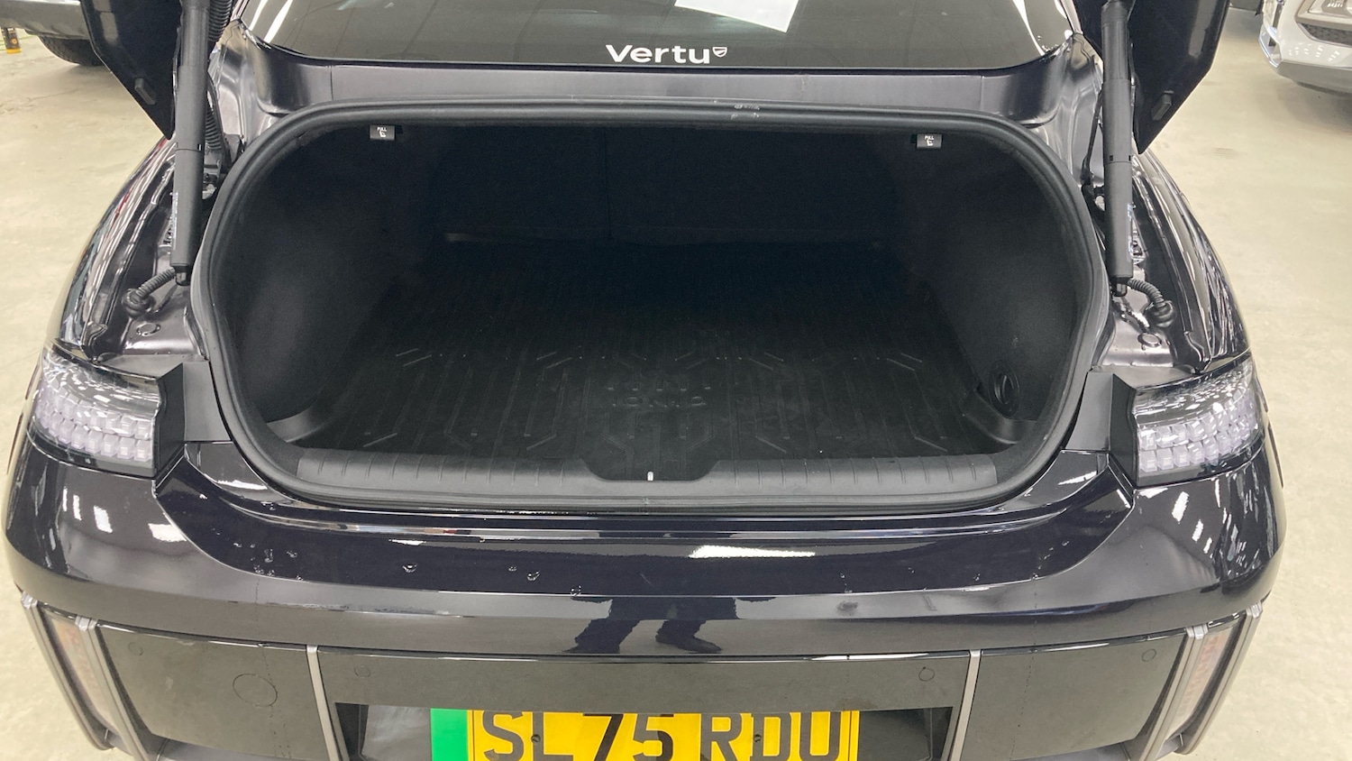 Used Hyundai IONIQ 6 2025 for sale - 76905953: Photo 4