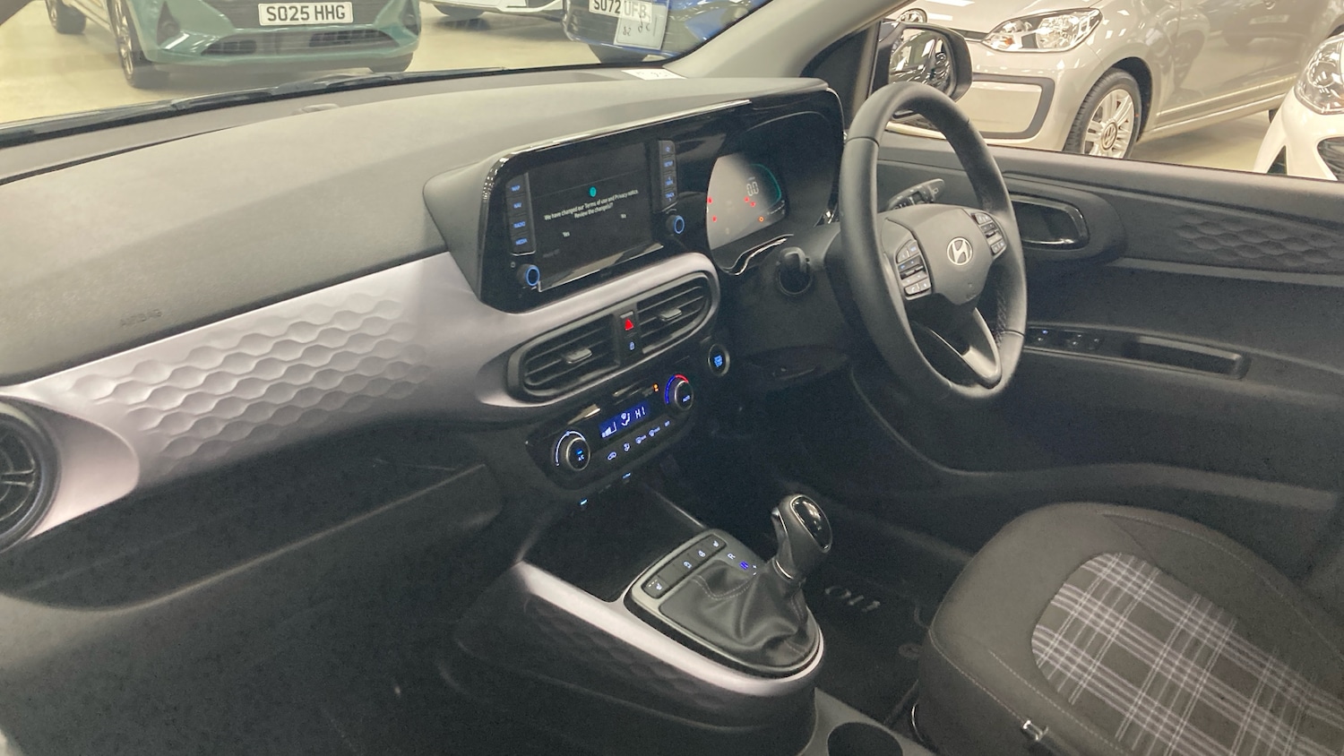 Used Hyundai i10 2024 for sale - 76192962: Photo 9
